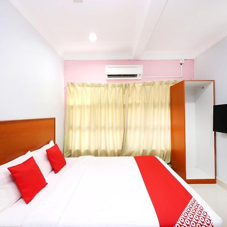 Super Oyo 720 Corridor Hotel 2 Pekan Esterno foto