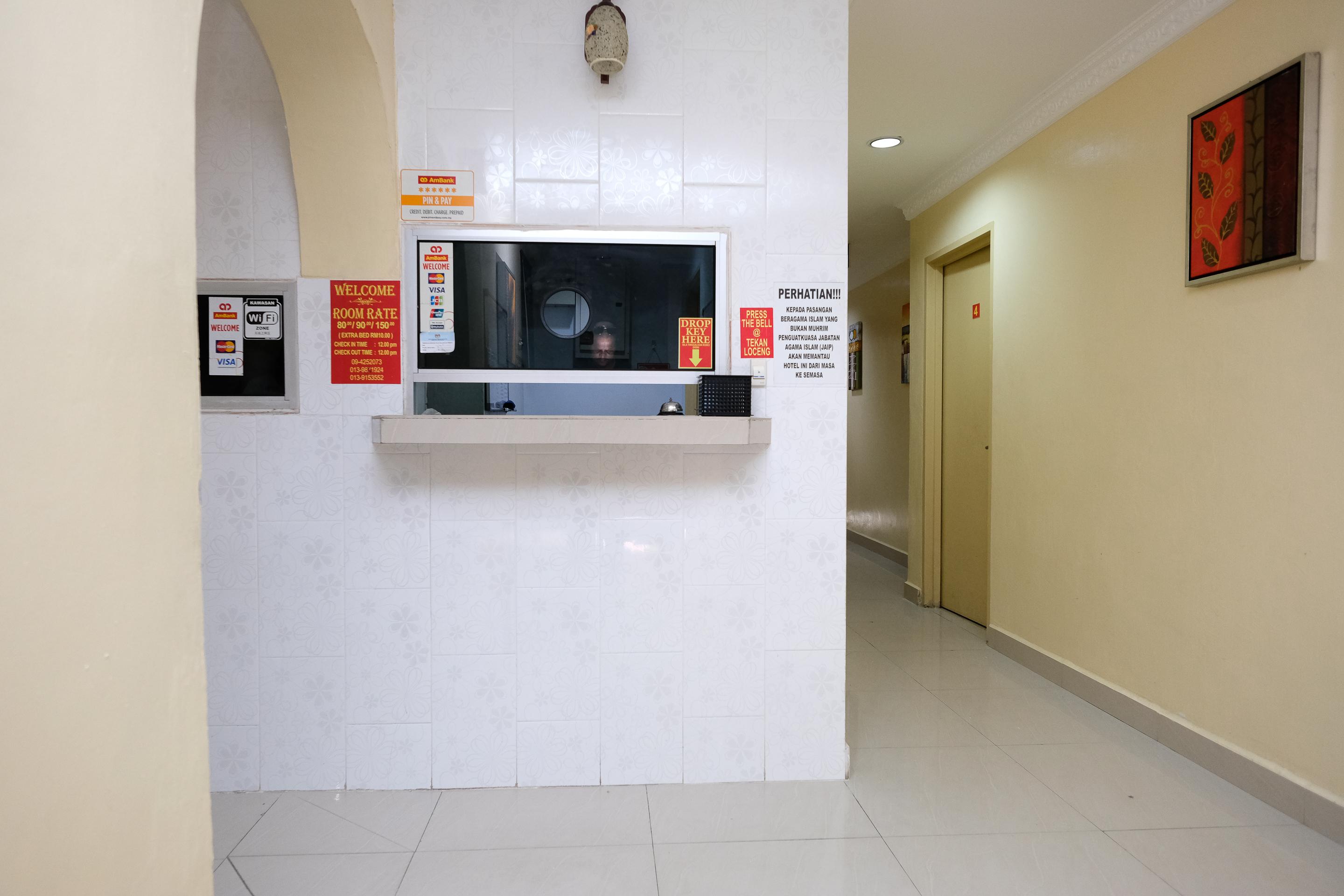 Super Oyo 720 Corridor Hotel 2 Pekan Esterno foto