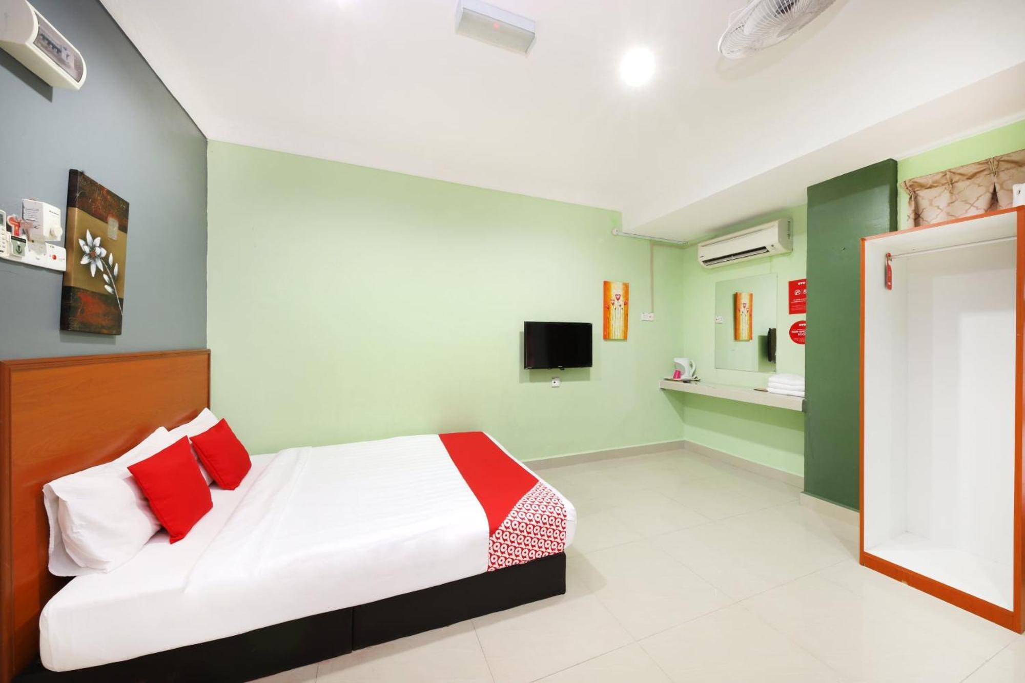 Super Oyo 720 Corridor Hotel 2 Pekan Esterno foto