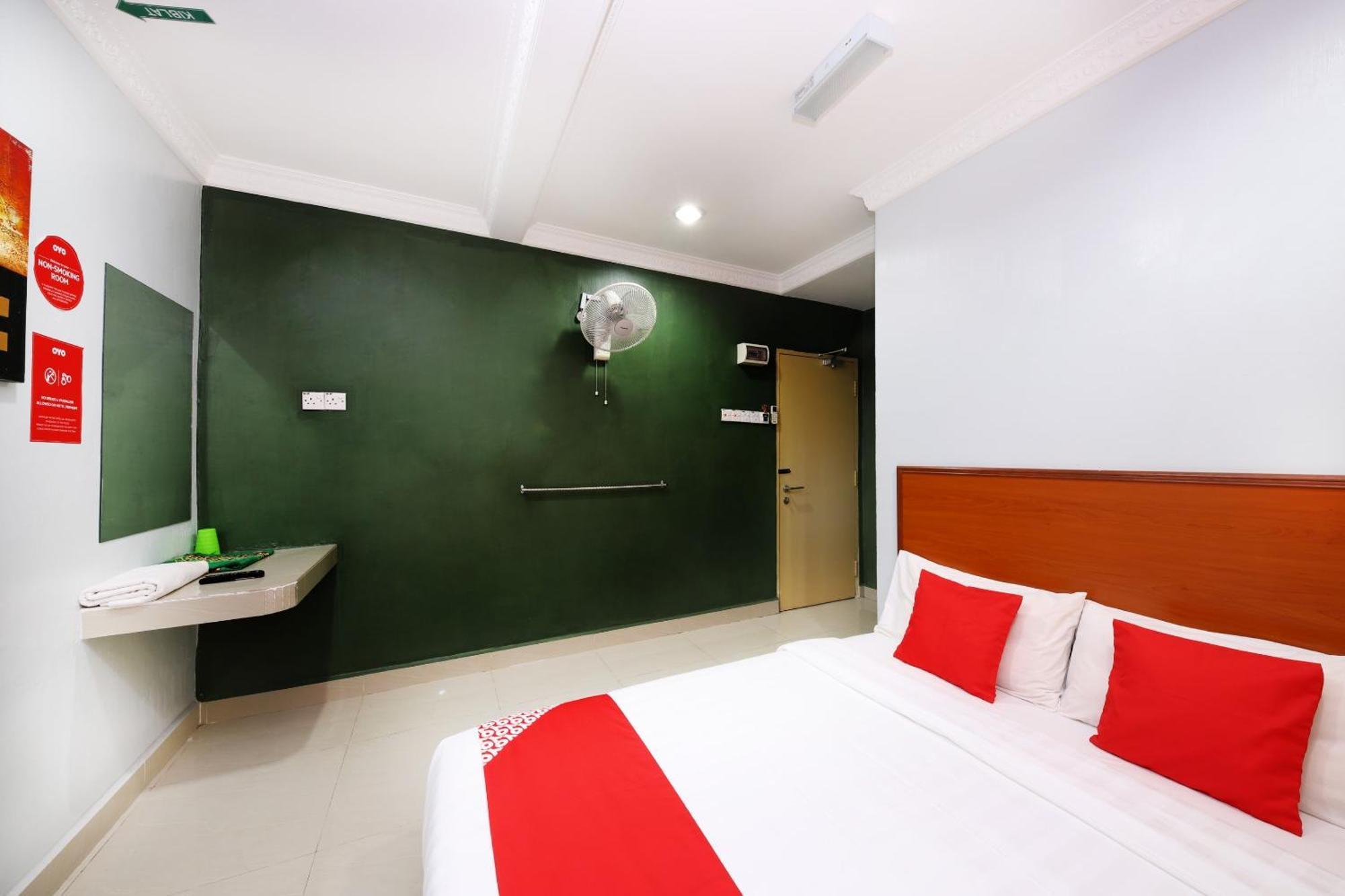 Super Oyo 720 Corridor Hotel 2 Pekan Esterno foto